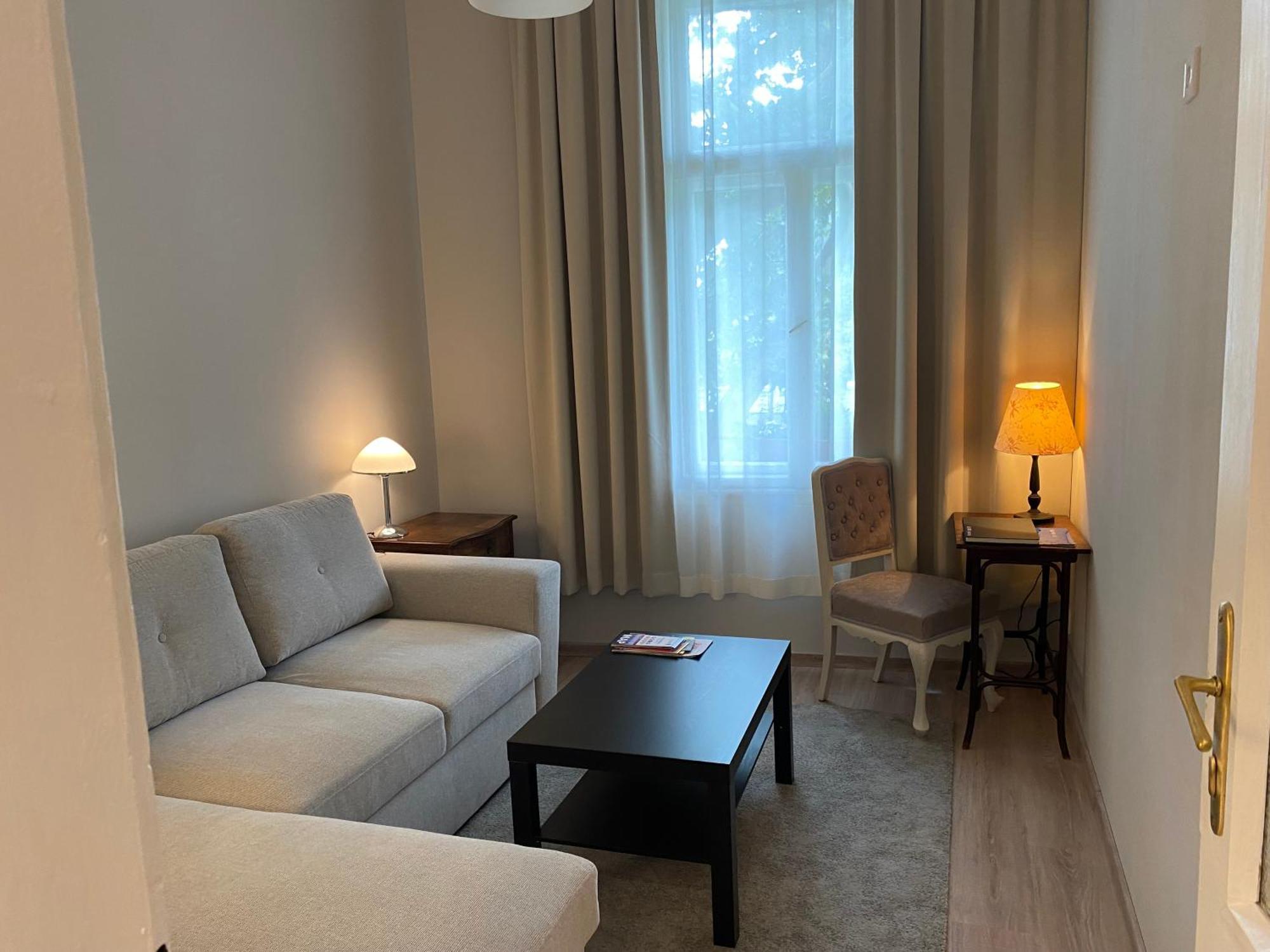 Major Apartman Budapest Exteriör bild
